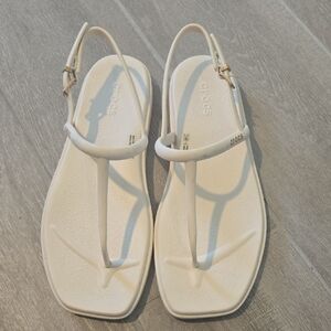 Women's Miami Thong FlipDetails:Soft, flexible TPU uppers feel broken-in from